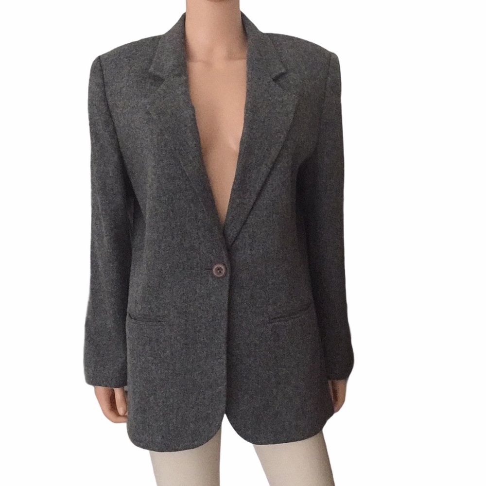 Sag Harbor gray wool blend classic blazer